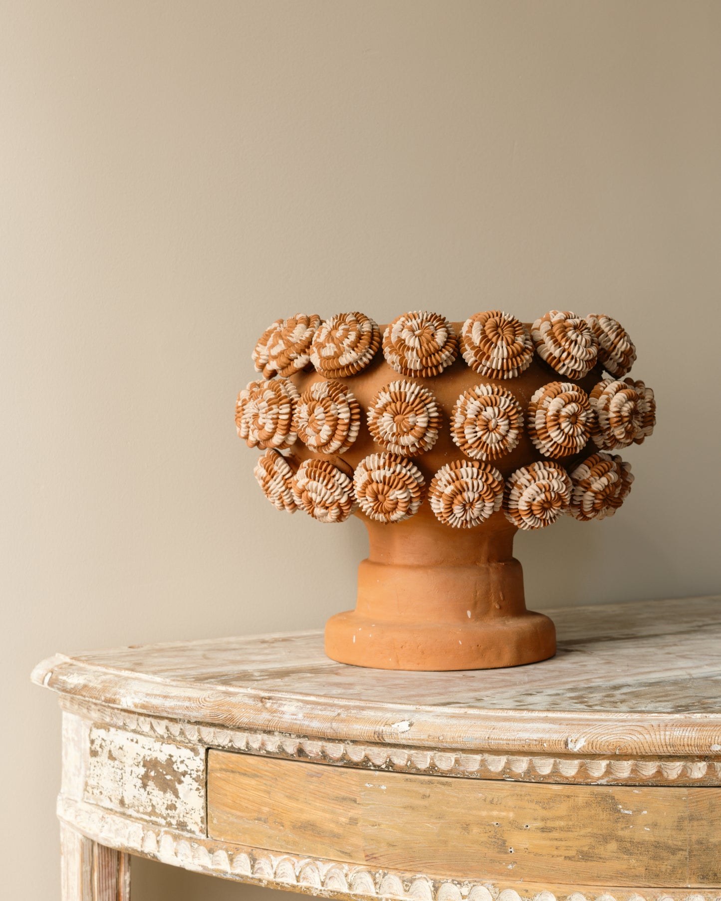 Ali Vase by Studio Binat