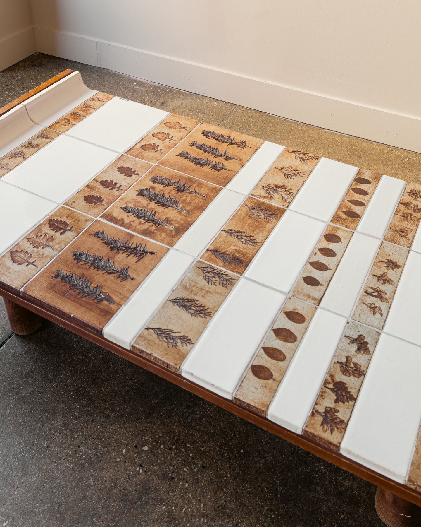 Roger Capron Model TK1 Ceramic Coffee table