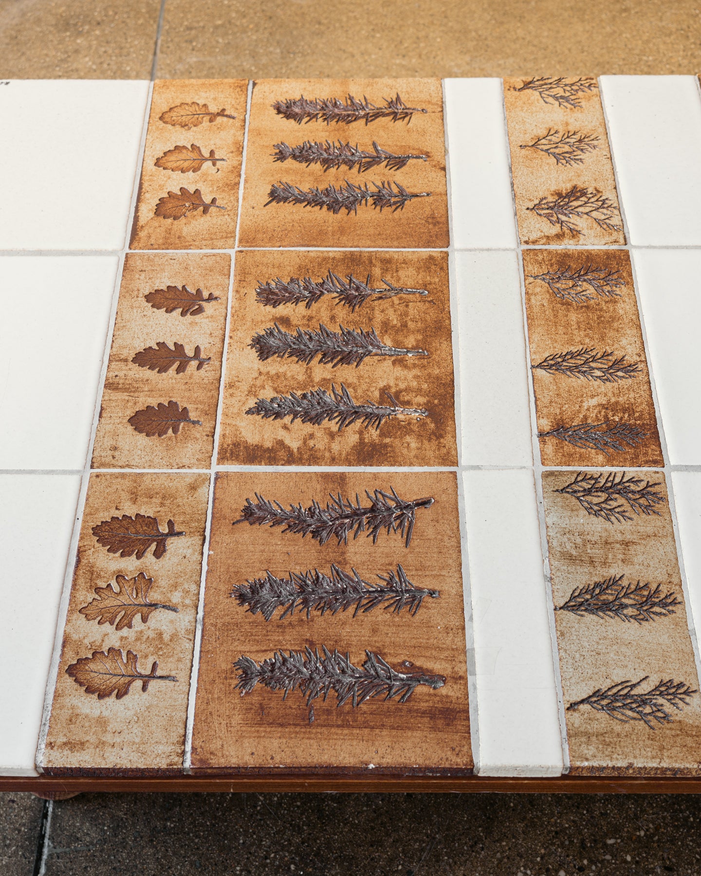 Roger Capron Model TK1 Ceramic Coffee table