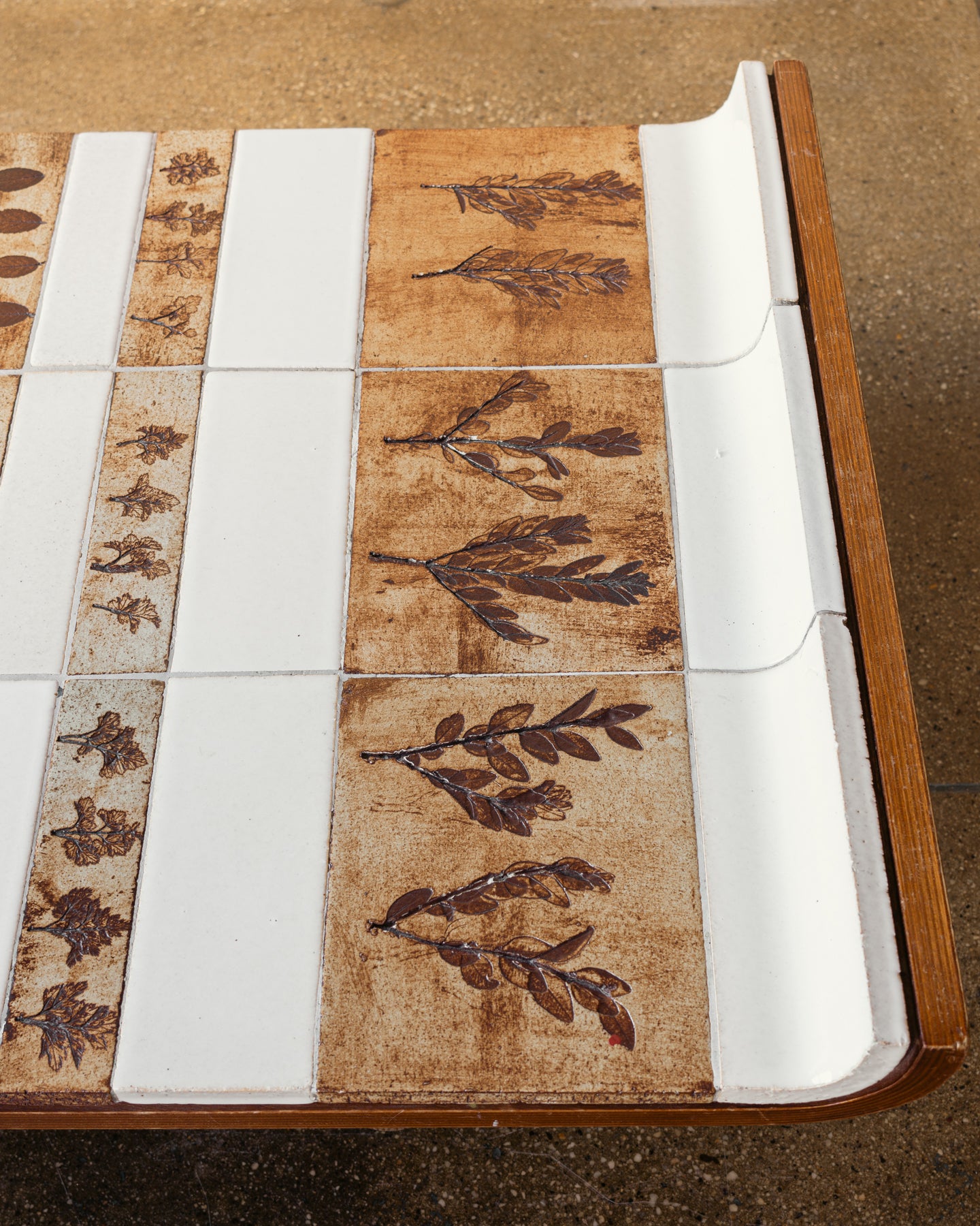 Roger Capron Model TK1 Ceramic Coffee table